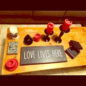 Black & Red Home Decor